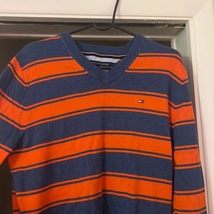 V neck sweater medium